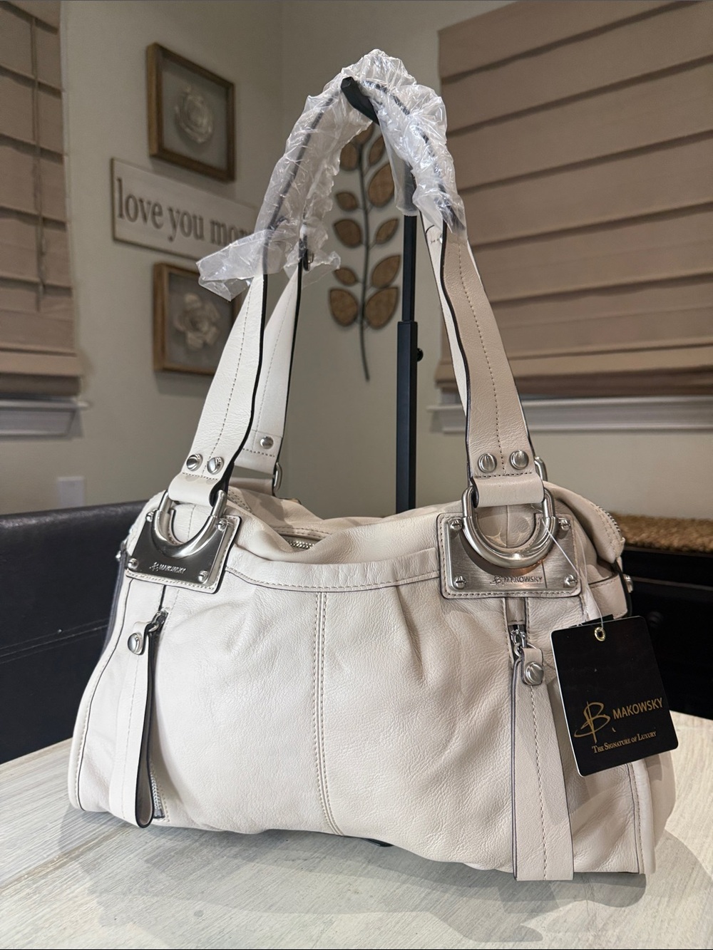 Vintage Y2K B. makowsky Cream Pebble Leather Shoulder Bag with Silver Hardware